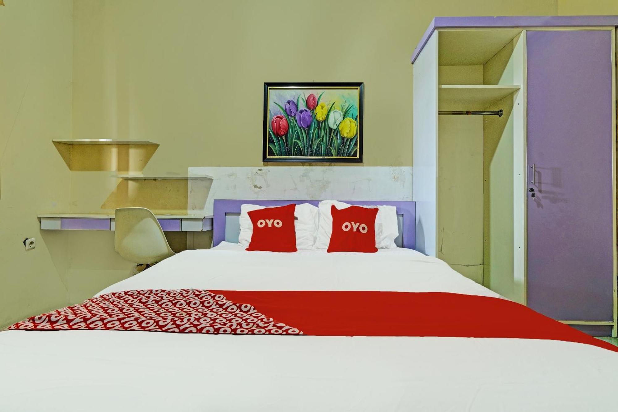 Pondokan Cempaka Cirebon RedPartner Bagian luar foto